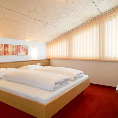 5 Appartement *